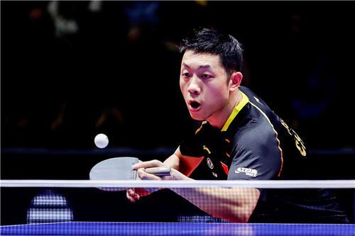 她在多场比 她在多场比