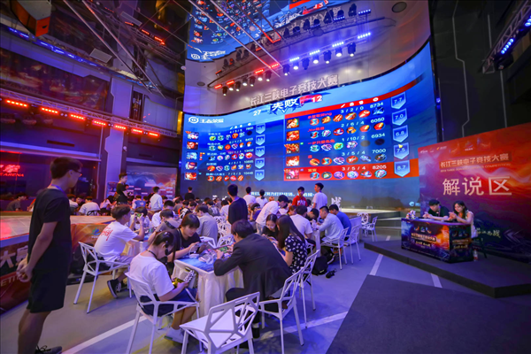 制造任意球 制造任意球